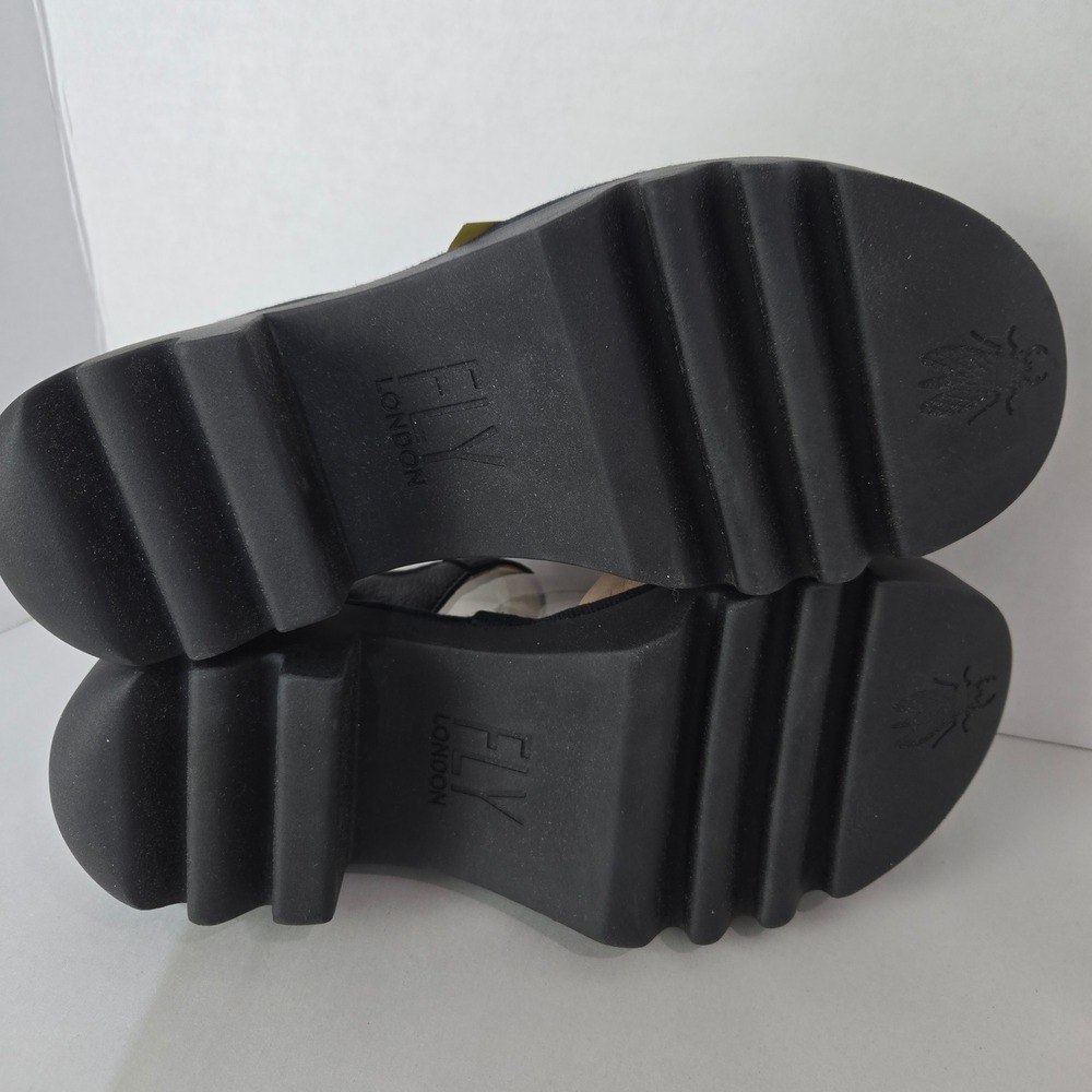 NWT Fly London Size 9 Platform Sandals Black Leather Sole Buckle Strap #1111 - Picture 8 of 11